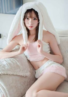 女明星走光